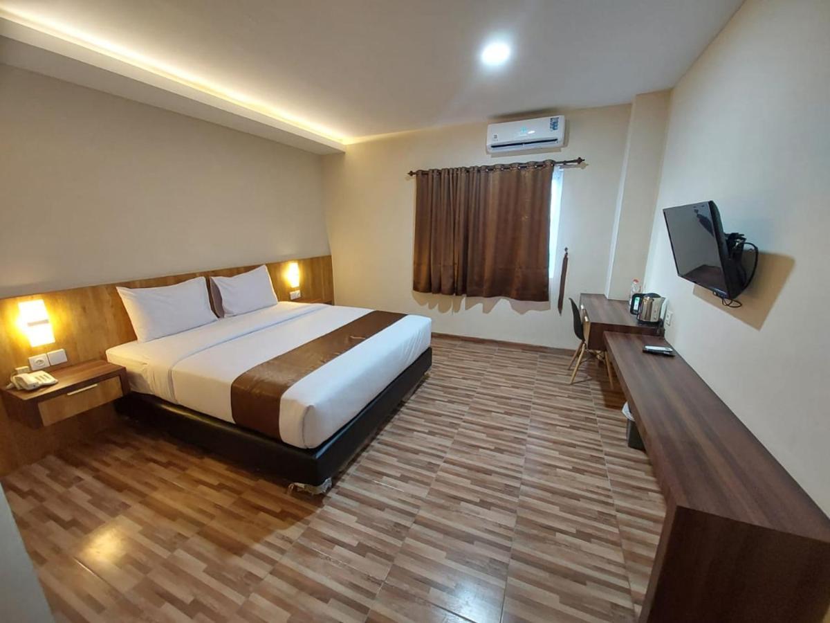 T Hotel Kualanamu Lubukpakam Ngoại thất bức ảnh