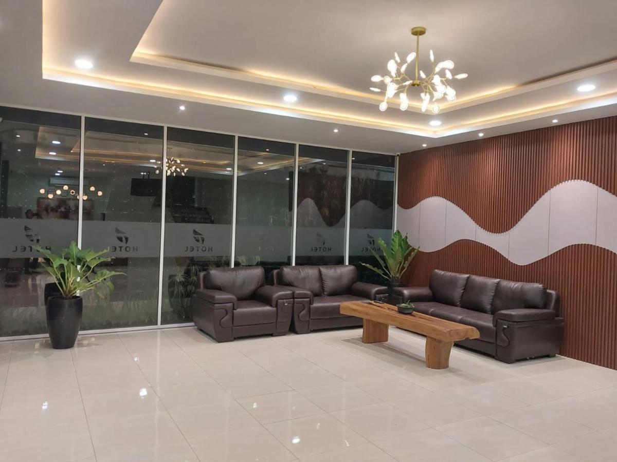 T Hotel Kualanamu Lubukpakam Ngoại thất bức ảnh