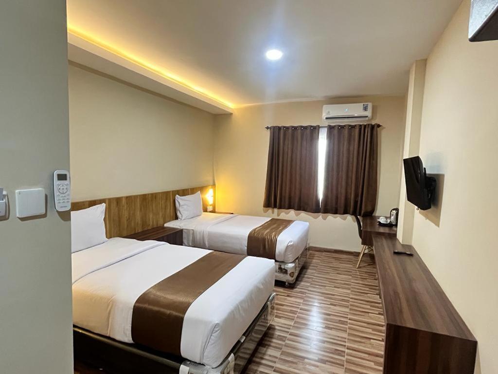 T Hotel Kualanamu Lubukpakam Ngoại thất bức ảnh